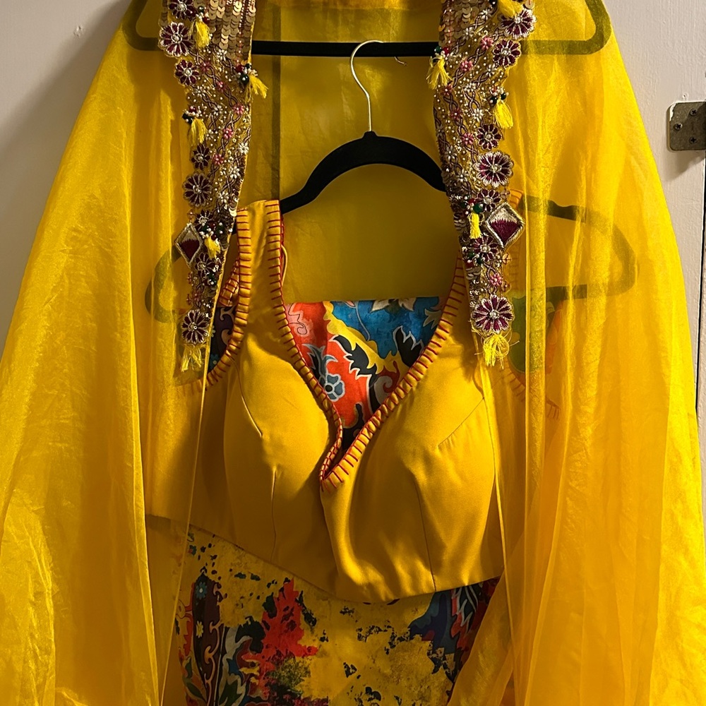Aditi Gupta Set with Cape KYNAH
